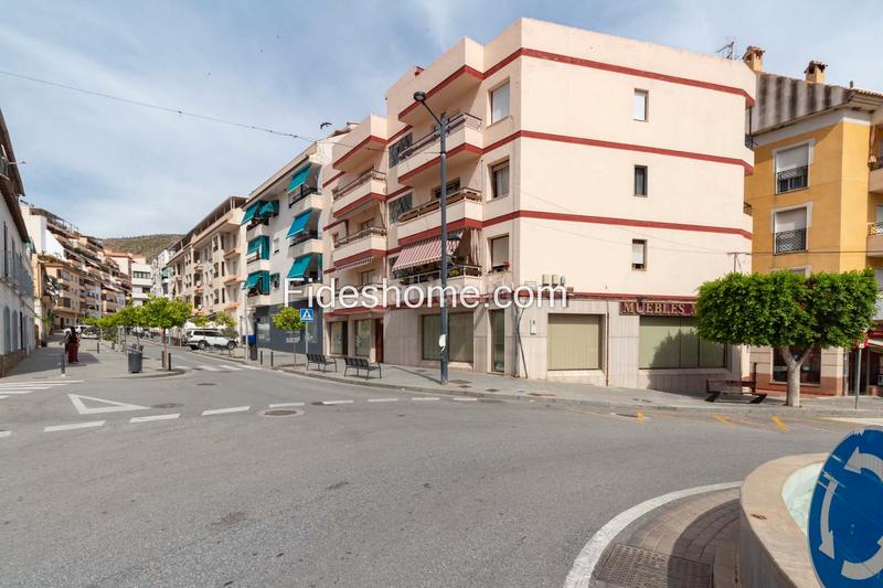 Foto 3617452f-2015-4362-bc75-8136c7bc0658. Piso en avenida de andalucía 2 piso en venta en av andalucia 2, 2a, en Albuñol
