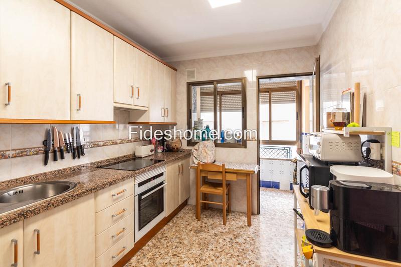 Foto 954d62db-8a25-4a99-892b-3c6e388cf15c. Piso en avenida de andalucía 2 piso en venta en av andalucia 2, 2a, en Albuñol