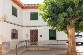 Masia a Dúrcal. Casa de pueblo en venta en plaza de la moneda 6, durcal