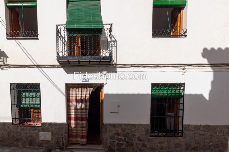 Foto c15e9822-97ad-4f44-ac29-f94c996c433e. Casa in calle belen 14 in Dúrcal