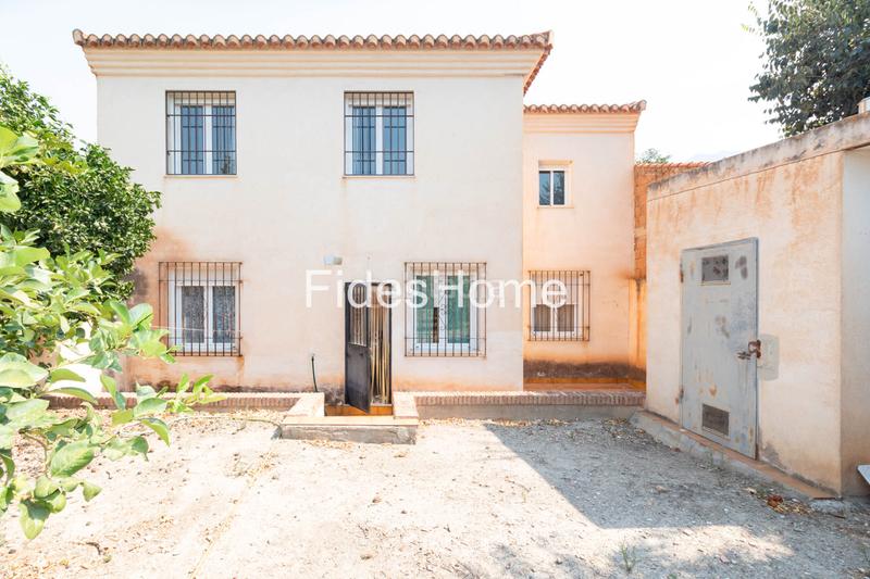 Foto 8883c97e-5d17-47c8-90c6-af22b8e38769. Casa en calle calvario 3 chalet adosado en venta en calle calvario 3, durcal en Dúrcal