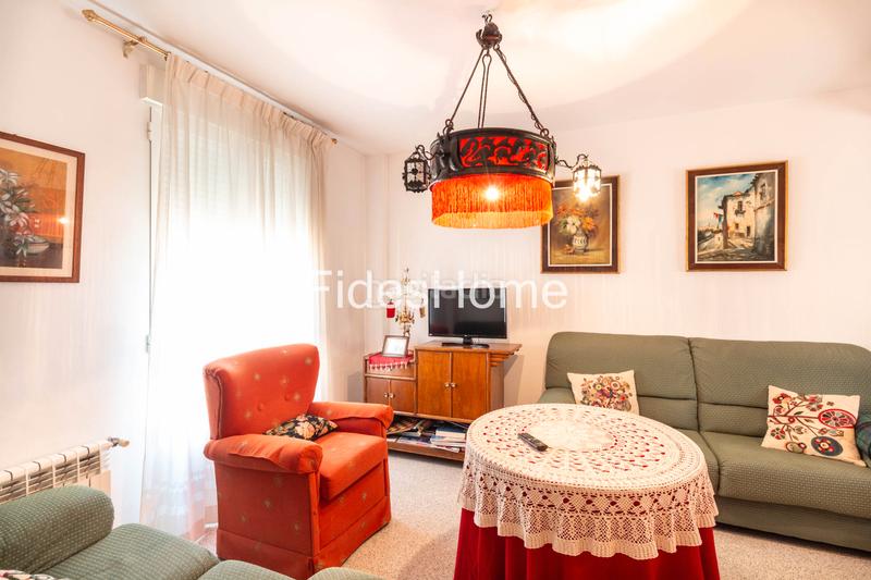 Foto dc241b2a-bf41-46ed-8de6-9a145a29e07d. Casa en calle calvario 3 chalet adosado en venta en calle calvario 3, durcal en Dúrcal