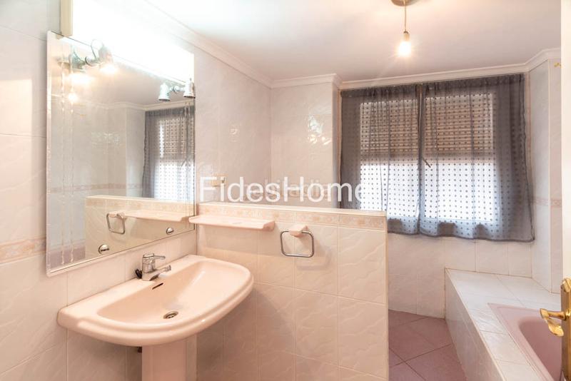 Foto 007db0d3-5576-4250-9484-568cda978d68. Chalet in calle general palafox 2 in Los Tablones - La Garnatilla Motril