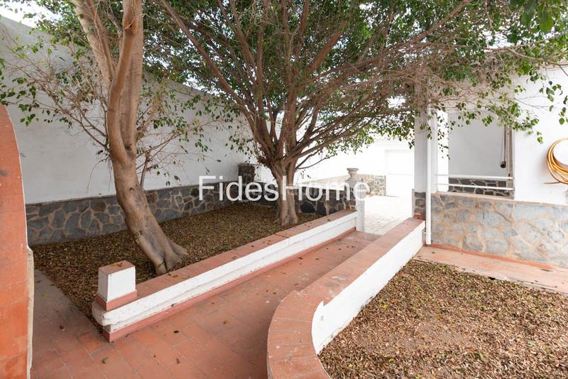 Foto 24c21674-9888-4355-93a7-5a0dba5d2bd0. Chalet in calle general palafox 2 in Los Tablones - La Garnatilla Motril