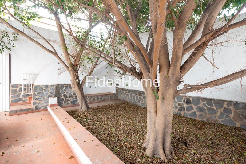 Foto 2547946d-20c6-4361-a38e-46b25bf59fc0. Chalet in calle general palafox 2 in Los Tablones - La Garnatilla Motril