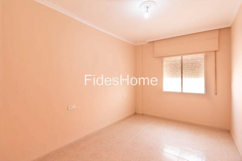 Foto edcf80ea-9f68-4b1f-8515-de62efbbcf53. Chalet in calle general palafox 2 in Los Tablones - La Garnatilla Motril