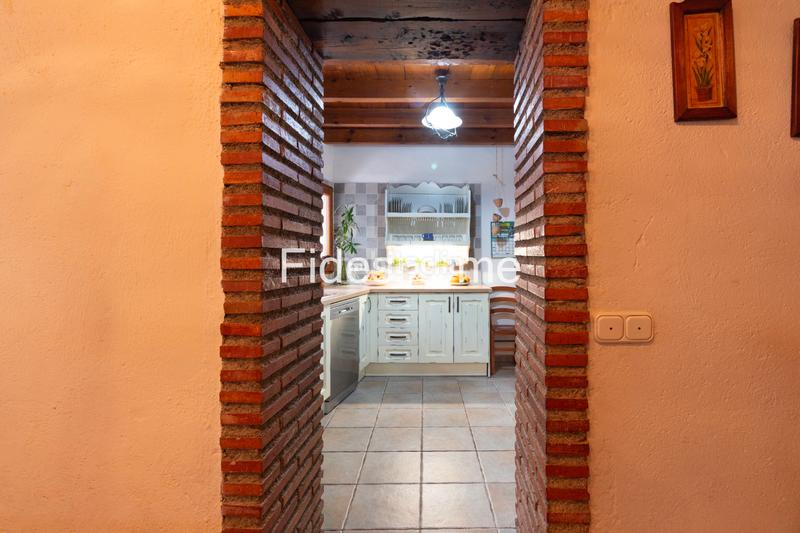 Foto 694e1cdc-53eb-4e1f-9b17-548fc641d79a. Casa in calle cañadilla 8 in Dúrcal