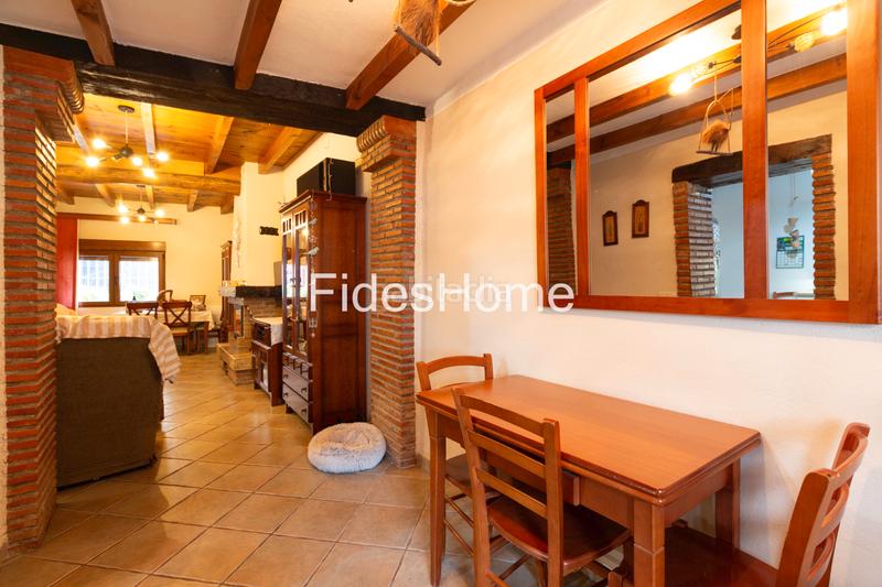 Foto 919d6352-b86e-4aca-b4bf-9a8631ffd4ee. Casa in calle cañadilla 8 in Dúrcal