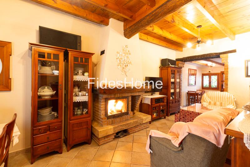 Foto 97d9af7d-39e3-4794-98e8-3e5ee7a8fe0c. Casa in calle cañadilla 8 in Dúrcal