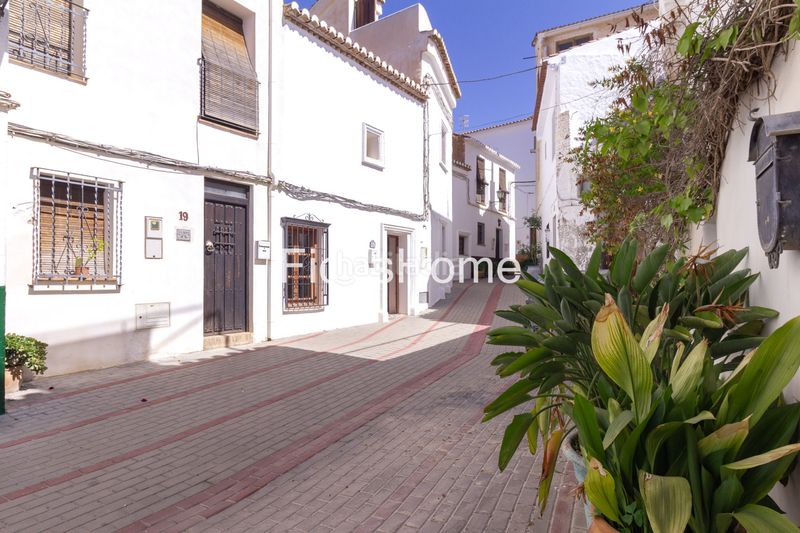 Foto 4261c4b0-6077-431c-a552-d1ef17a130a3. Casa adossada a calle carniceria 21 a Lecrín