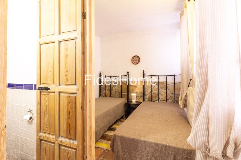 Foto 71f2a88e-d633-4457-a860-98e91c85050b. Casa adossada a calle carniceria 21 a Lecrín