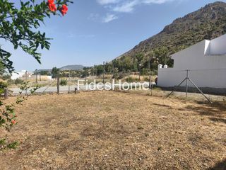 Wohngrundstück in Calle joaquin turina 23. Excelente solar urbano en venta en nigüelas