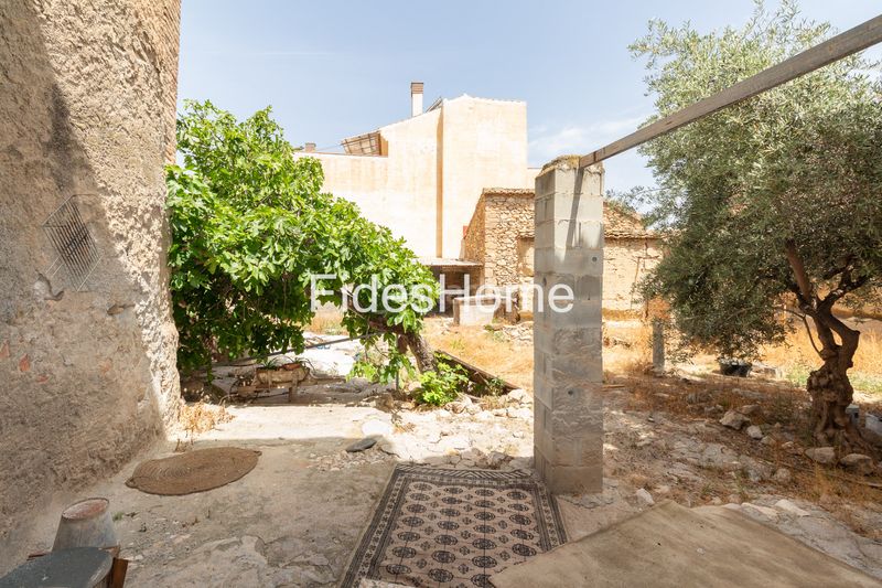 Foto 130bc78e-2ef4-4d7b-b6ca-c42d071536b6. Casa adossada a calle santisima trinidad 5 a Pinar (El)