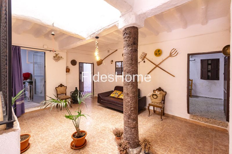 Foto 3735f0db-fd40-4095-8174-5b195d964b28. Casa adossada a calle santisima trinidad 5 a Pinar (El)