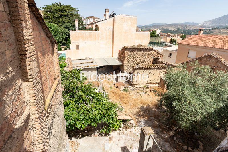 Foto a037a2b4-fdbc-44f1-826c-7d1d47f51670. Casa adossada a calle santisima trinidad 5 a Pinar (El)