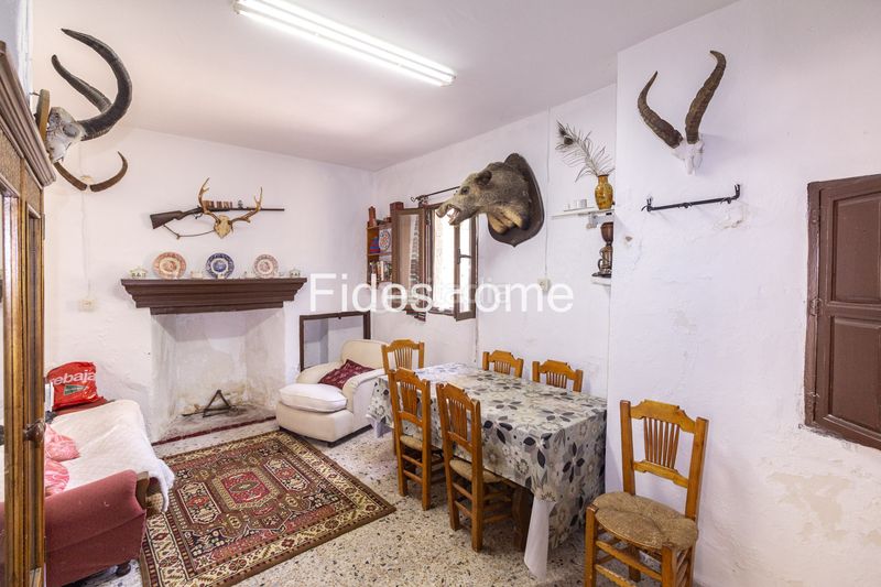 Foto cc588a46-139b-4b19-b935-f9a338da4fd2. Casa adossada a calle santisima trinidad 5 a Pinar (El)
