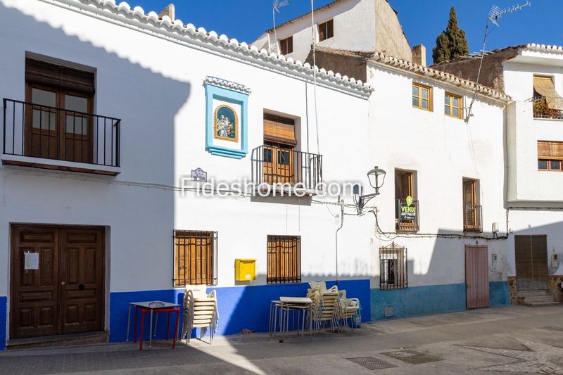 Foto ef384964-1da5-4c9f-9434-a53812129e57. Masía en plaza constitución 10 en Valle (El)