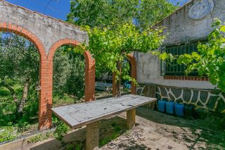 Landgut in Calle calle de acequia peñuelas. Vive la vida en el campo! terreno con casa de aperos y cultivos