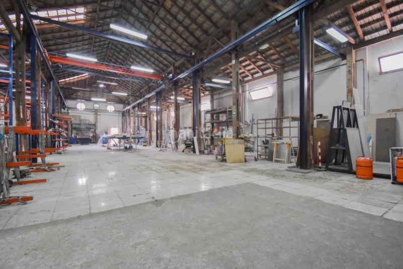 Foto feefe552-d475-40de-9283-89c3ab211e8c. Fabrikhalle in Rosaleda - Juventud Granada