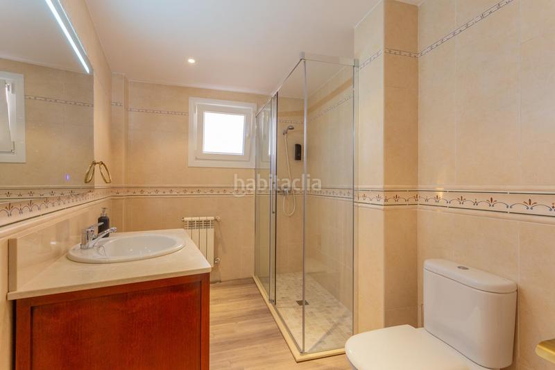 Foto d2f10c09-25ed-4470-8588-fa121bf6c314. Pis amb calefacció aparcament a San Ildefonso Granada