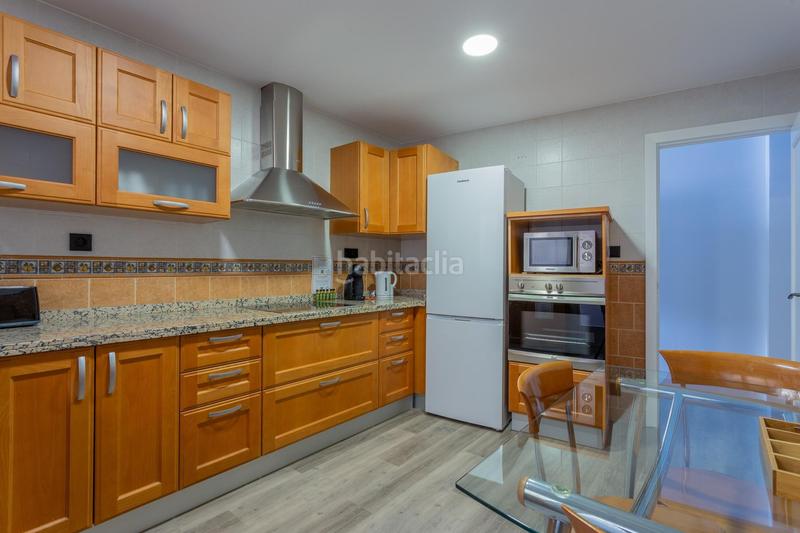 Foto e8c350f8-ad11-481f-9b1f-bd0202e93eca. Pis amb calefacció aparcament a San Ildefonso Granada