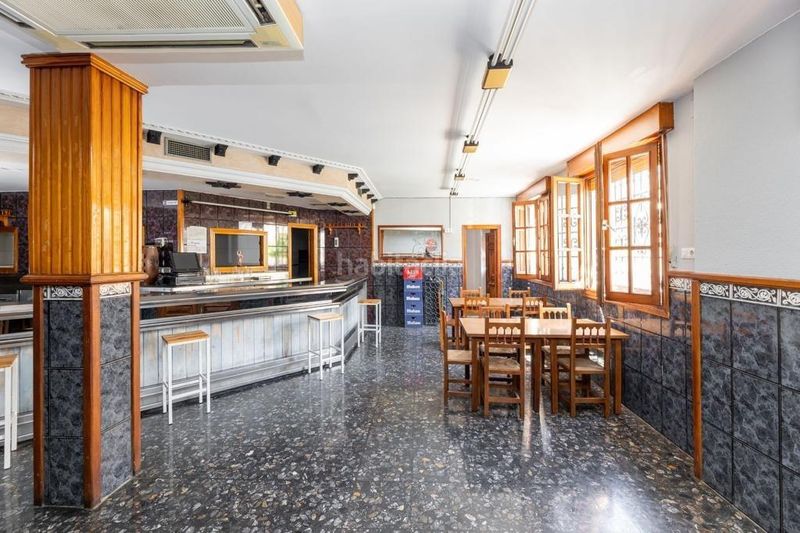 Foto afda0f5d-ad7e-4f8c-9e78-8c8f08b1bd51. Casa a Ayuntamiento Alhendín