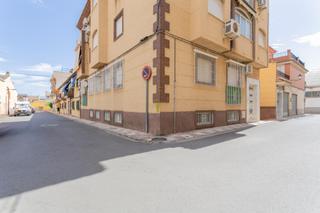 Appartement  Calle de vinaroz. Oportunidad en armilla bajo elevado ideal como hogar o inversión