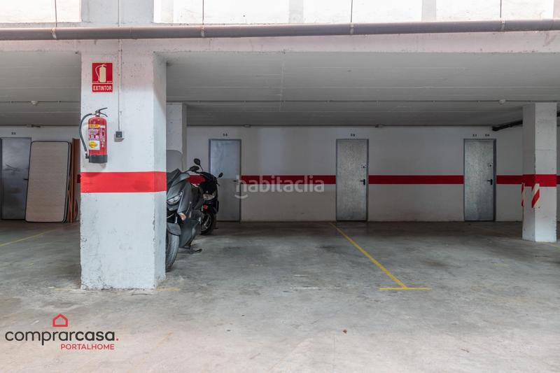 Foto 1c1454aa-5c92-431f-9740-28684503b07d. Piso amplio piso en el centro de hijar con garaje y trastero en Gabias (Las)