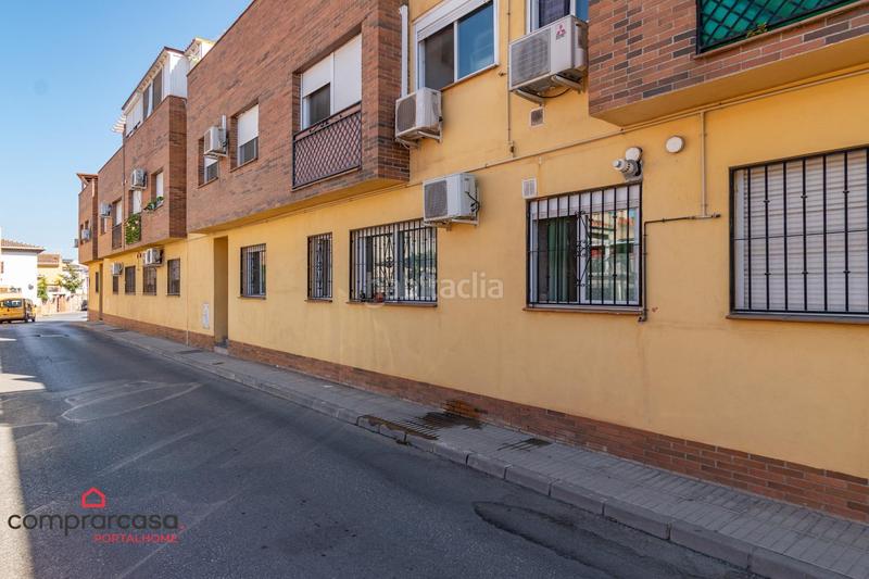 Foto 28e9ff92-f152-41bc-a85a-6265dcecd075. Piso amplio piso en el centro de hijar con garaje y trastero en Gabias (Las)