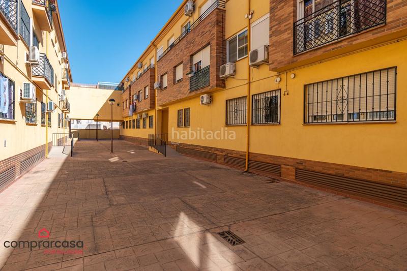 Foto 6ff9018c-0e21-47be-bf6c-542997c3c02b. Piso amplio piso en el centro de hijar con garaje y trastero en Gabias (Las)