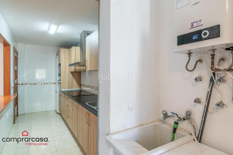 Foto 7fb193ff-1ccc-4944-8547-d459780aad52. Piso amplio piso en el centro de hijar con garaje y trastero en Gabias (Las)