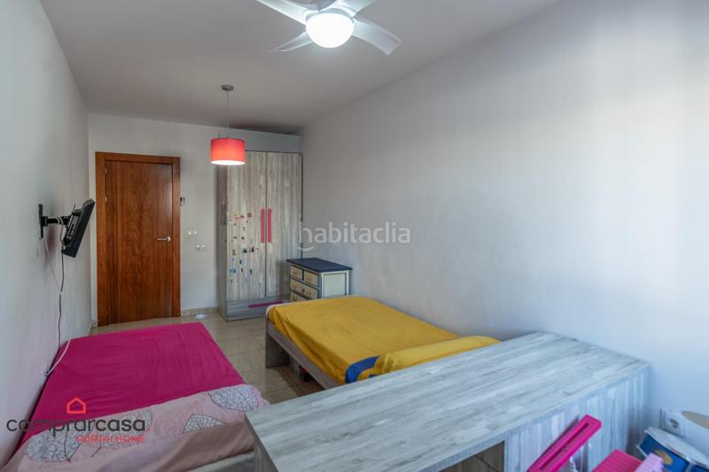 Foto d11e6c7e-b0fe-4cde-a452-a6763873c172. Piso amplio piso en el centro de hijar con garaje y trastero en Gabias (Las)