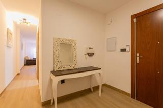 Piso  Calle concepcion arenal. Piso en venta en el centro de granada  reformado, 3 dormitorios