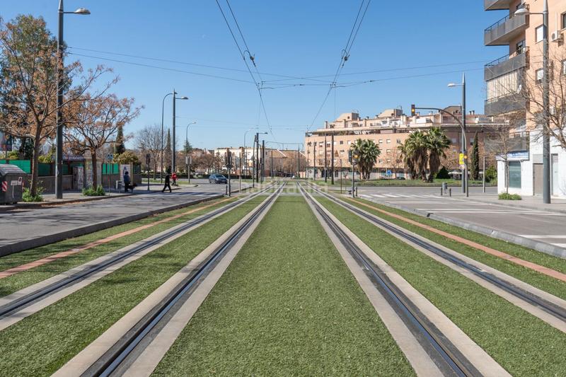 Foto 316b7b8c-d5cf-4765-965b-d5dec9f002b0. Casa a calle castoreño 7 a Joaquina Eguaras Granada