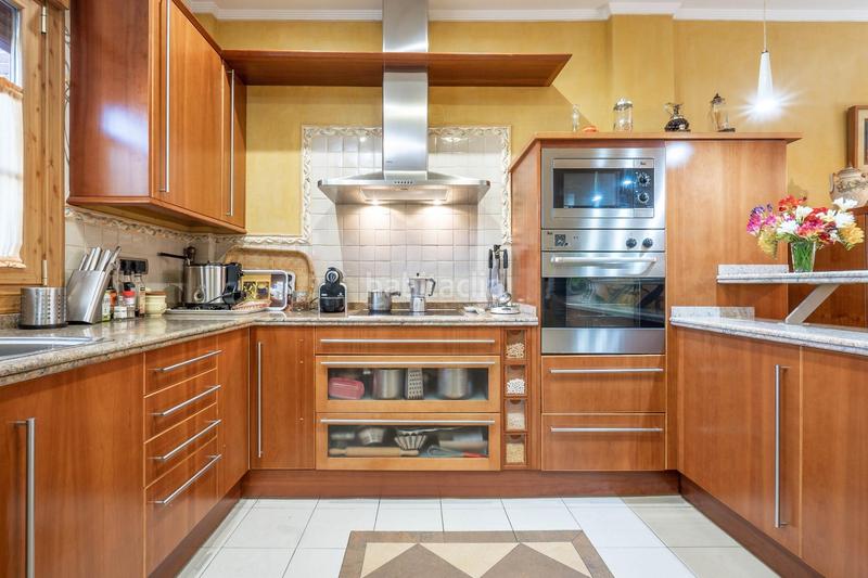 Foto 3d014452-cc4f-4759-ac0e-cd0998ae79a3. Casa a calle castoreño 7 a Joaquina Eguaras Granada