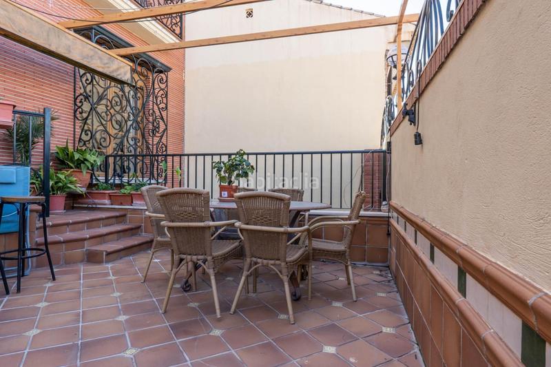 Foto 41ce4d4d-9173-4edb-9817-3380c1fe2586. Casa a calle castoreño 7 a Joaquina Eguaras Granada