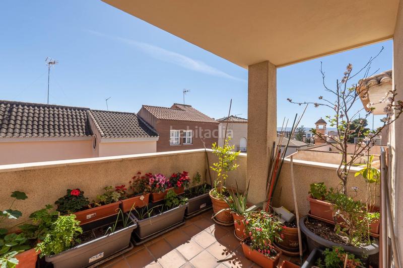 Foto 4a90a1ac-48ca-4d75-9d3a-9998d7c31f8e. Casa a calle castoreño 7 a Joaquina Eguaras Granada