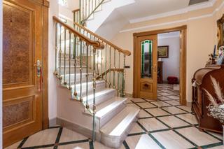 Casa en Calle castoreo 7. Casa de lujo en granada