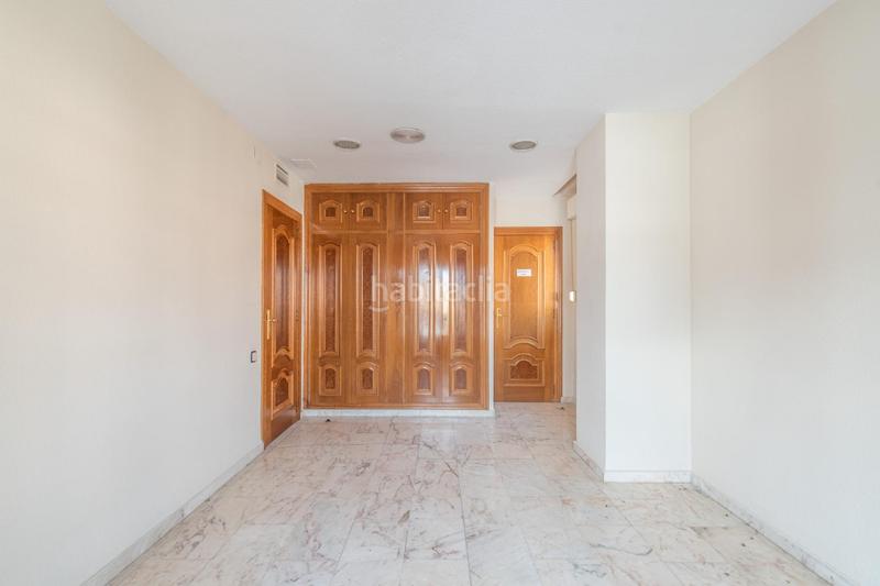 Foto a4e6a523-8482-48dc-8bbd-a0217ddbc686. Etagenwohnung mit heizung parking in Las Tres Cruces Armilla