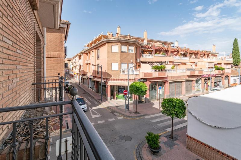 Foto c439a8b1-0134-48d6-9e01-71d83423139a. Etagenwohnung mit heizung parking in Las Tres Cruces Armilla