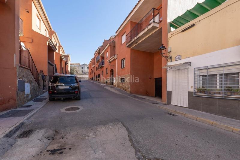 Foto b0f3ca83-536c-4c2b-a9e8-8ad22454b668. Semi detached house with parking in Polideportivo Alhendín
