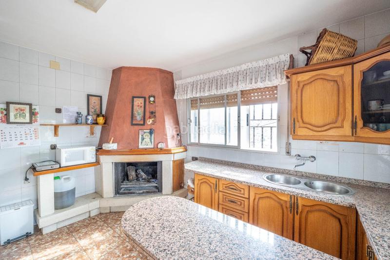 Foto 19e195f3-474f-4e00-9976-45aae938dd65. Xalet amb aparcament a Alfacar