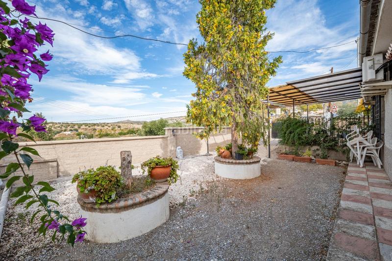 Foto 44fbbe14-db34-43d5-8e9d-a7fce511f4ac. Xalet amb aparcament a Alfacar