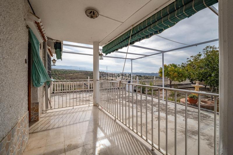 Foto a3ee09c4-299f-4902-9f38-a668b110f7ef. Xalet amb aparcament a Alfacar