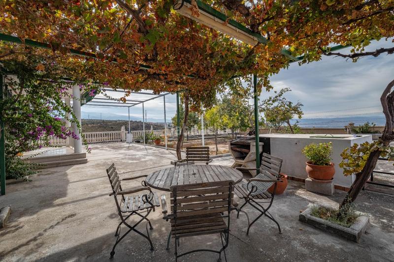 Foto a5390d85-f7f5-46c4-8de5-c860654f036f. Xalet amb aparcament a Alfacar