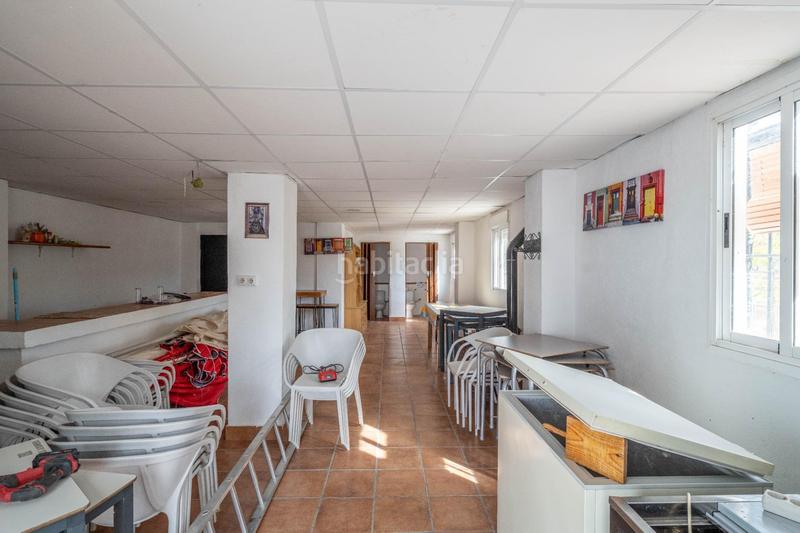 Foto d51e2c01-d901-437a-861e-066a9267f89b. Xalet amb aparcament a Alfacar