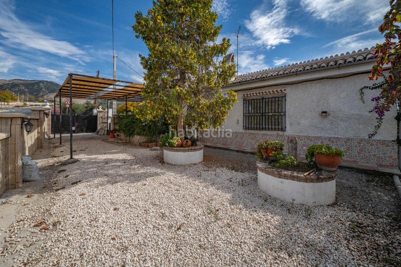 Foto f38d46a2-34c9-40d6-9b28-919c2bf00cae. Xalet amb aparcament a Alfacar