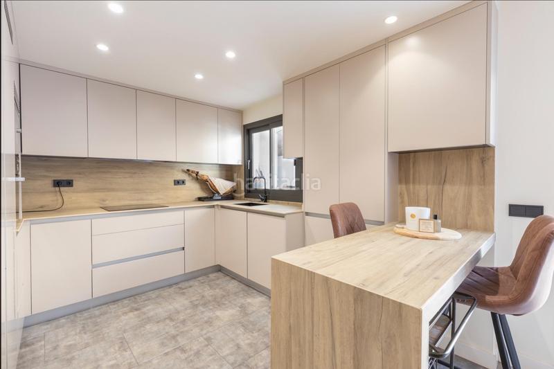 Foto fbe7679c-518b-4d2b-b476-b1696f44ccc0. Casa aparellada amb aparcament a Santa Fe