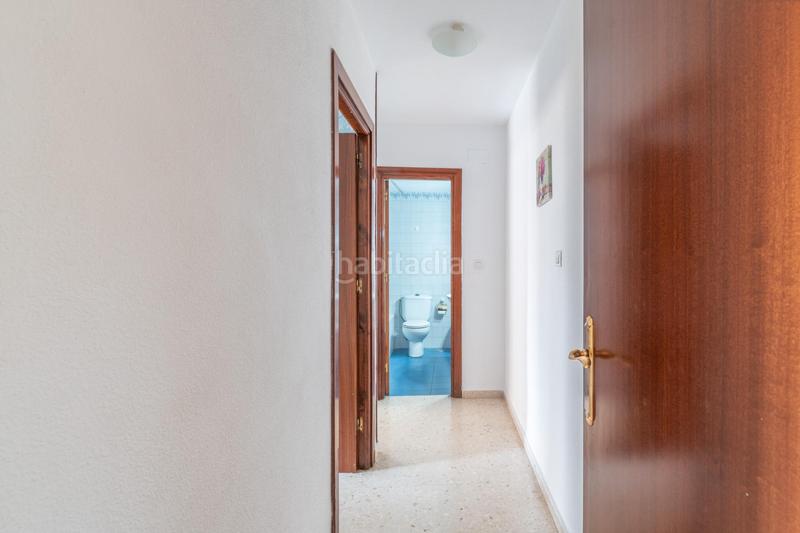 Foto 1a81a911-2919-475b-9e8e-838cf6171766. Flat with parking in Barrio de Zaidín Granada