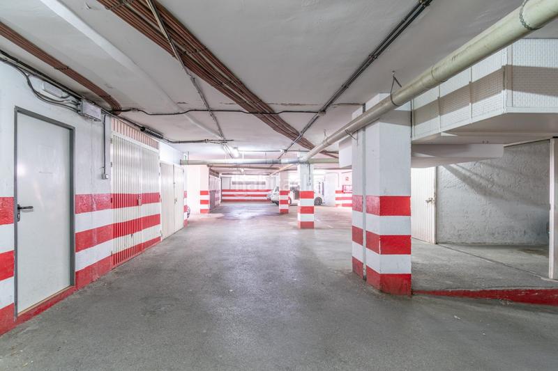 Foto c04cd5b4-1058-45af-bf77-f5c0dc5f9ab8. Flat with parking in Barrio de Zaidín Granada